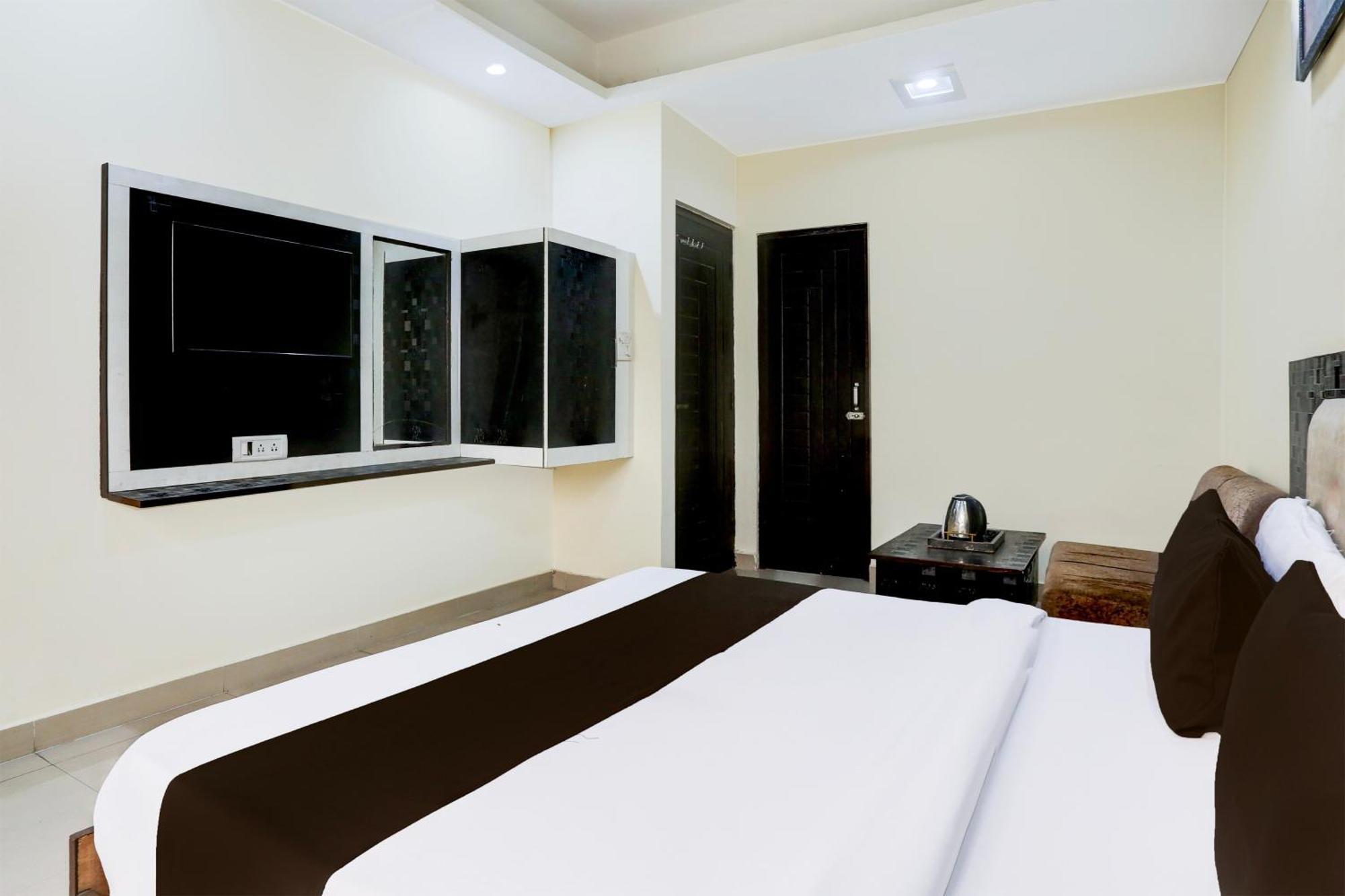Super Hotel O Indira Enclave Haridwar Raiwala Buitenkant foto